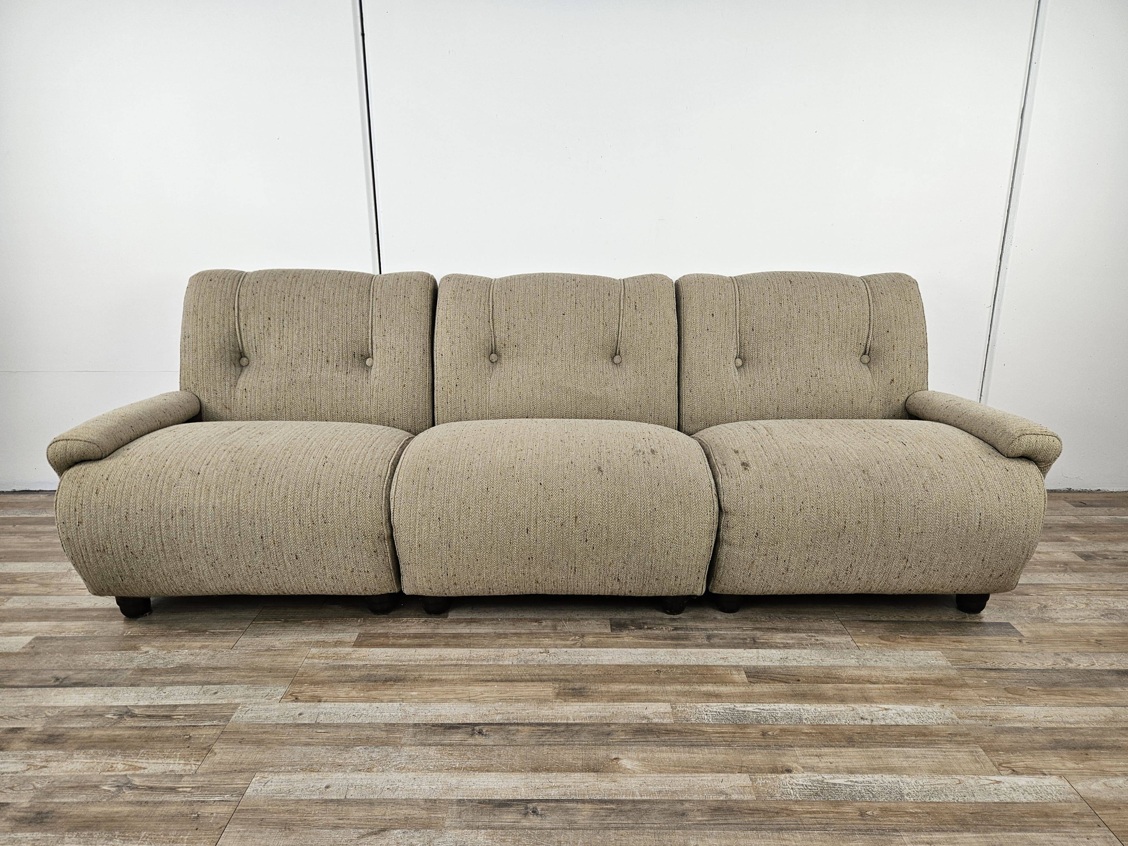 Canapé modulable années 70 à trois places en tissu