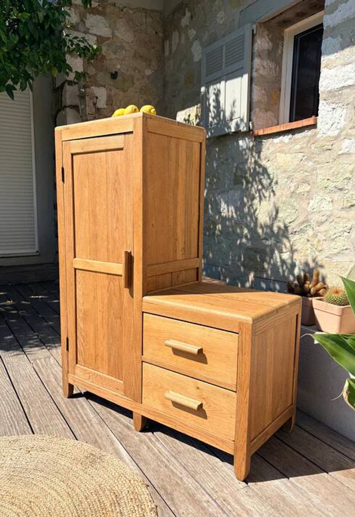 Small asymmetrical wardrobe "Pénélope"