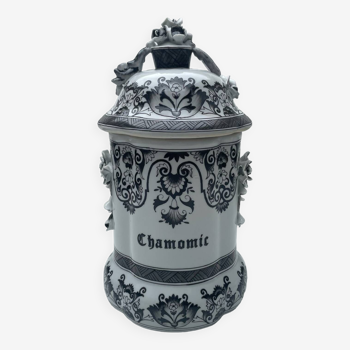 Pharmacy jar Chamomic