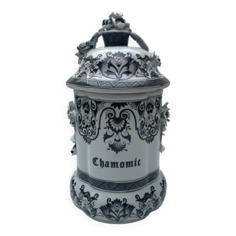 Pharmacy jar Chamomic