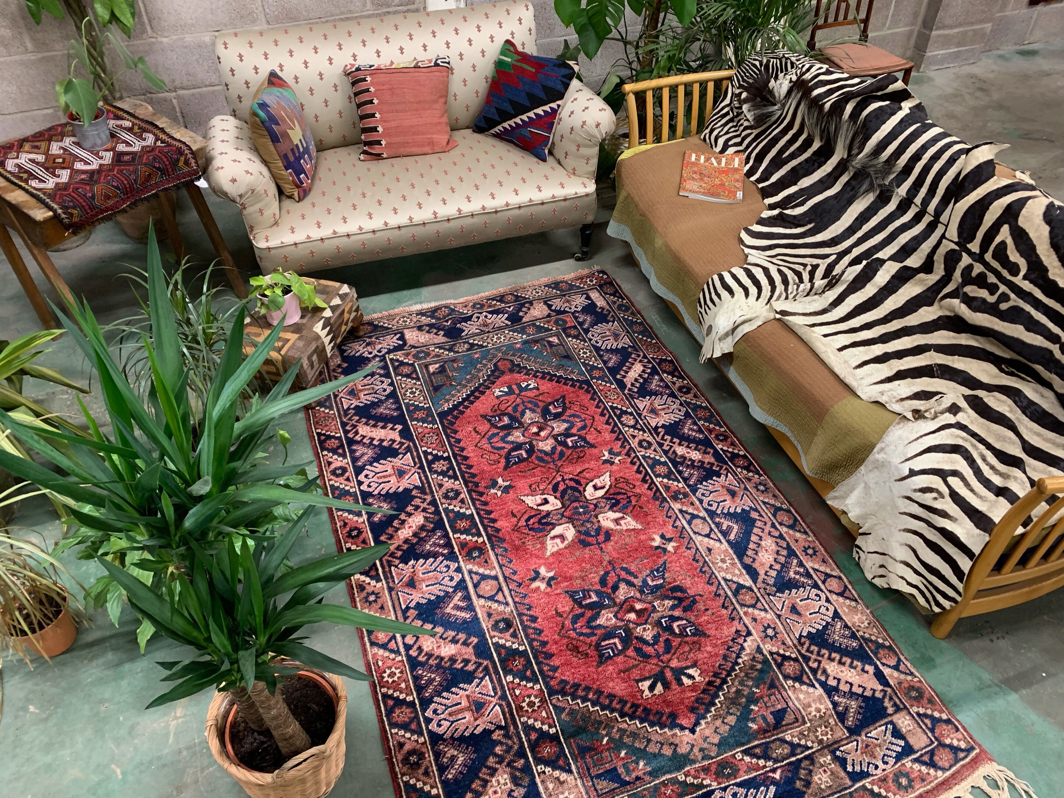 Vintage Turkish Tribal Rug veg dye 220x132 cm Turkish Carpet Red, Blue, Green