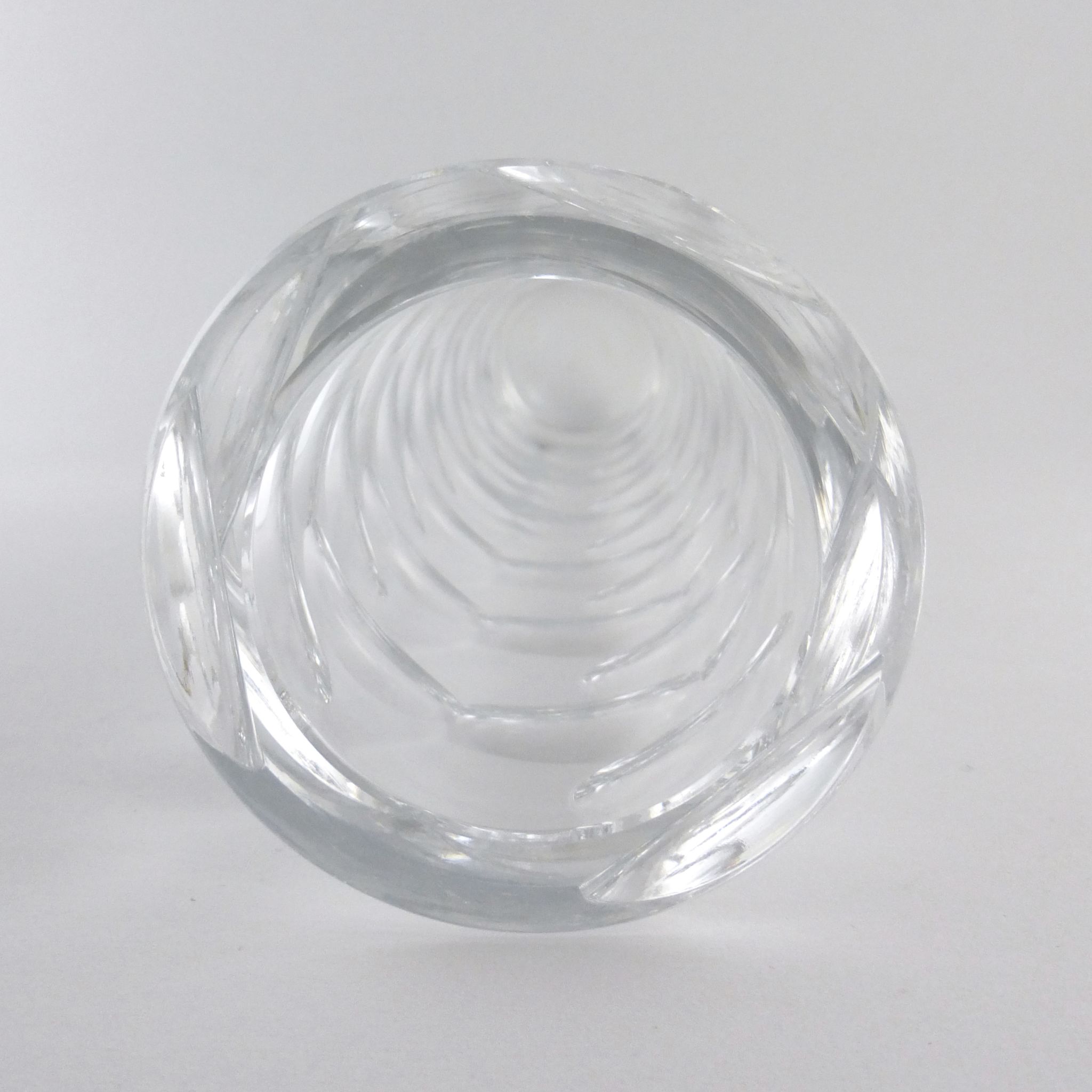 Vase cylindrique facetté en cristal des années 60/70