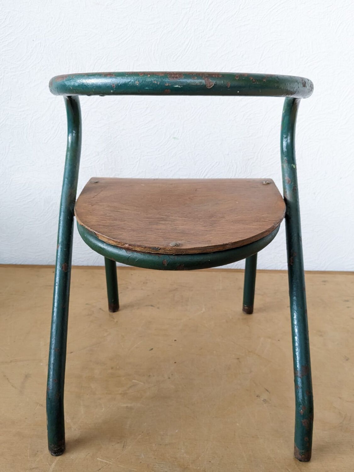 Children's chair by Jacques Hitier