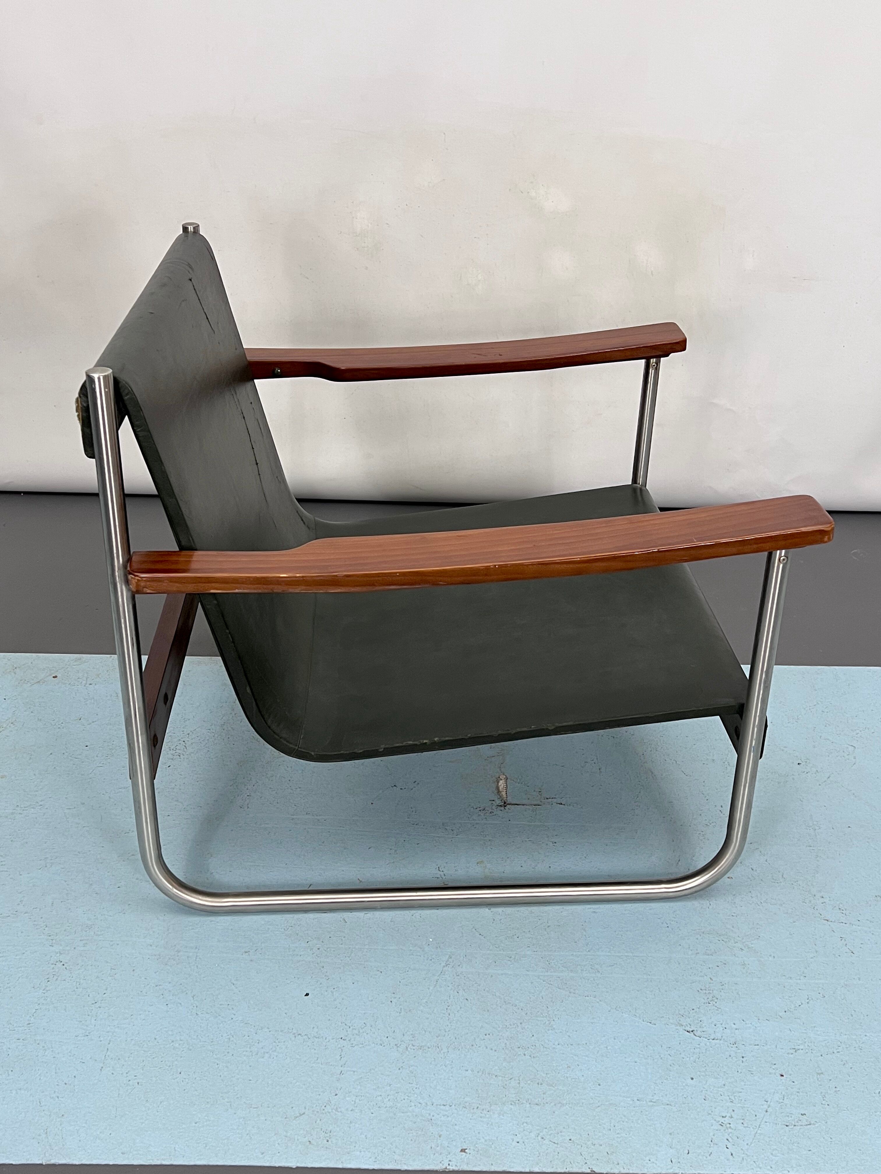 Fauteuil lounge vintage italien chrome et cuir des années 60