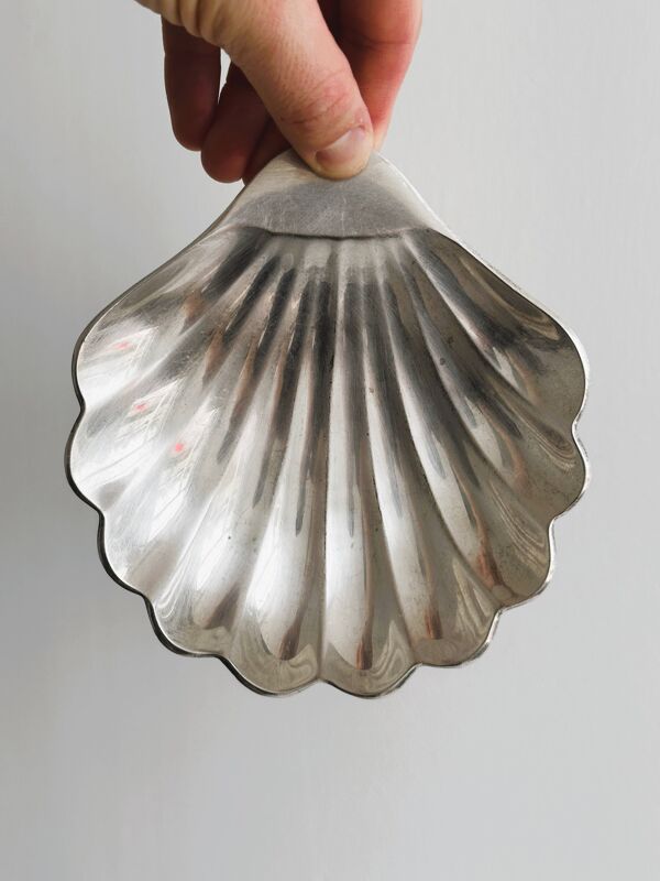 Vide-poche coquille en métal argenté
