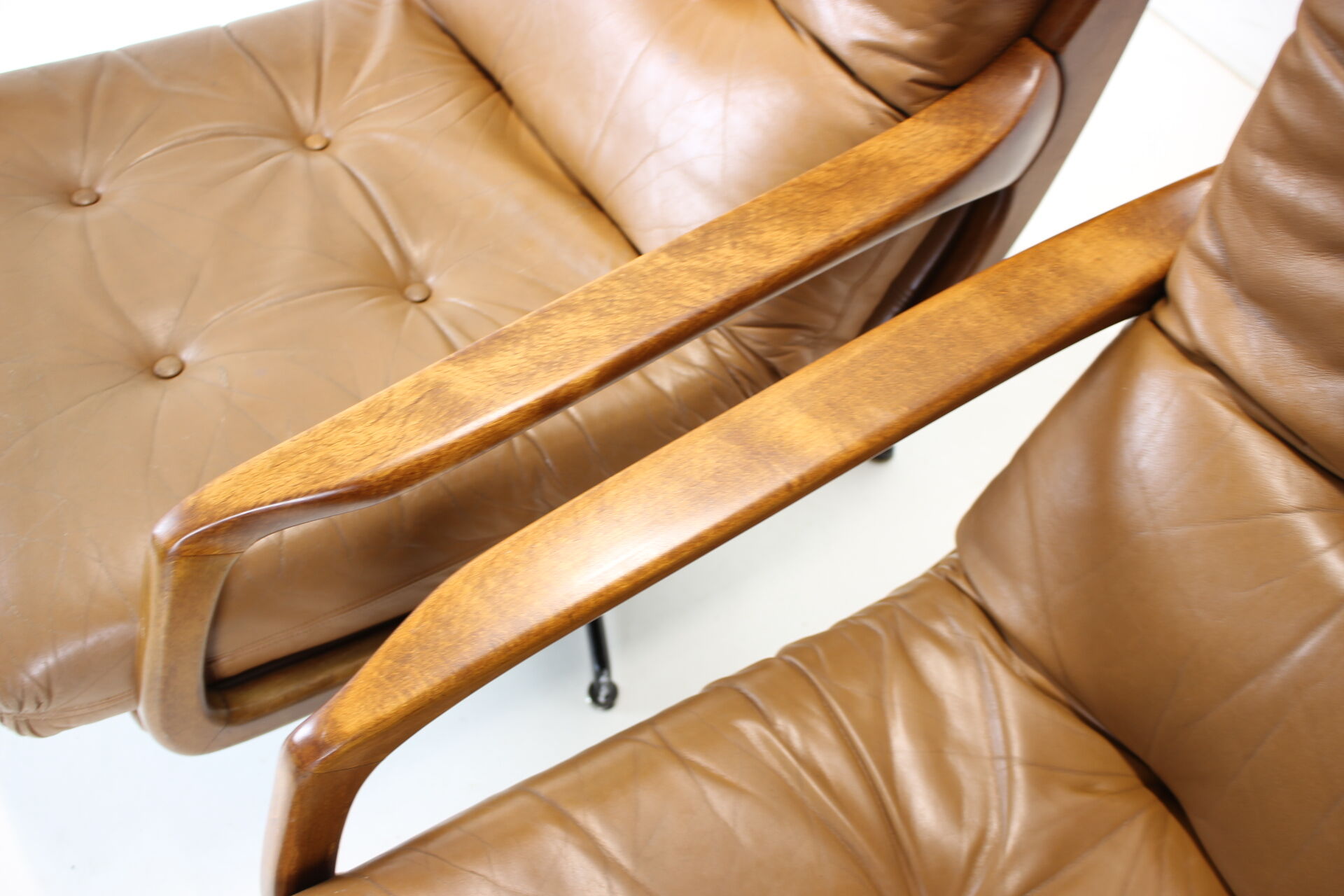 Eugen Schmidt set of 2 leather armchairs for Soloform