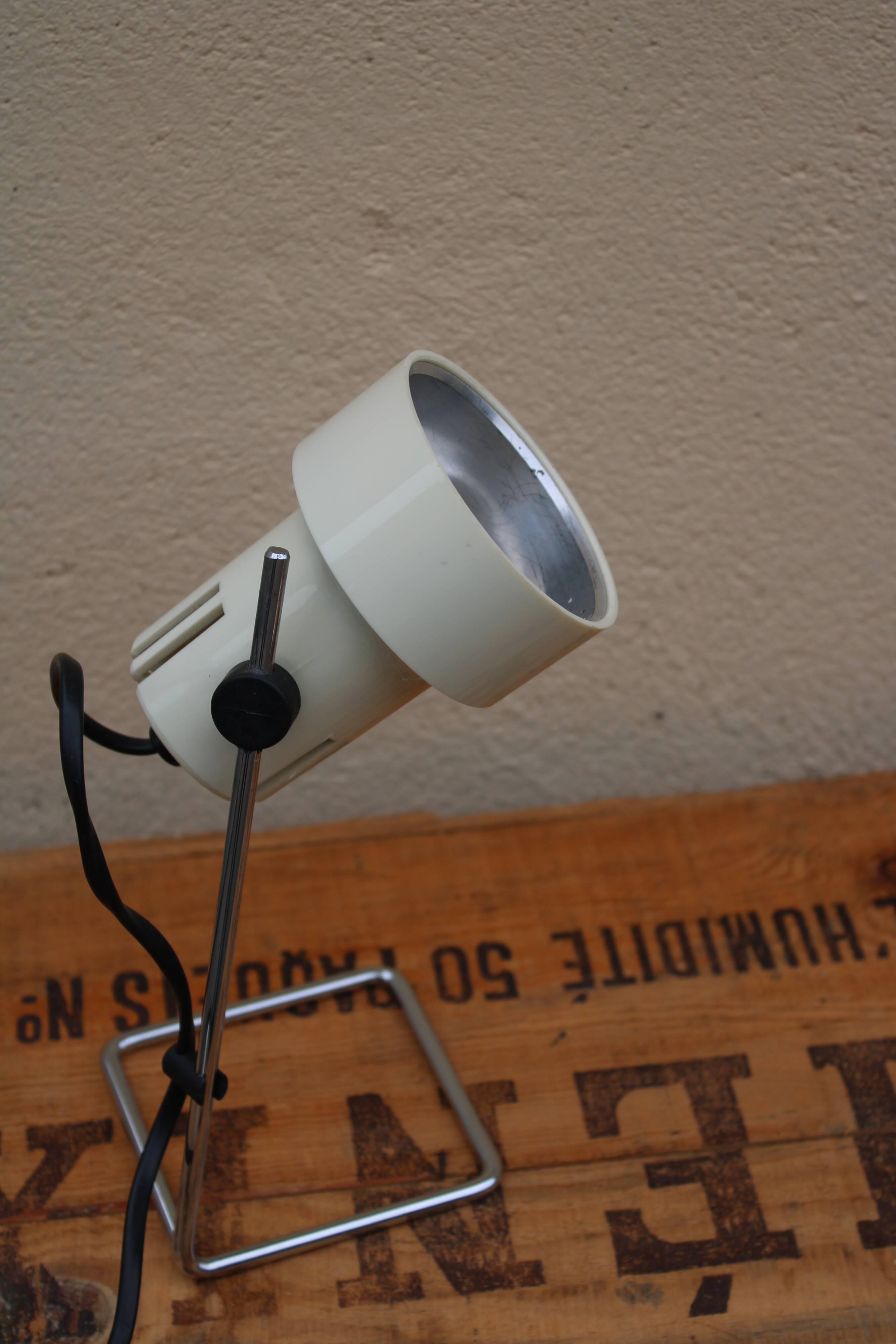 Vintage spot lamp