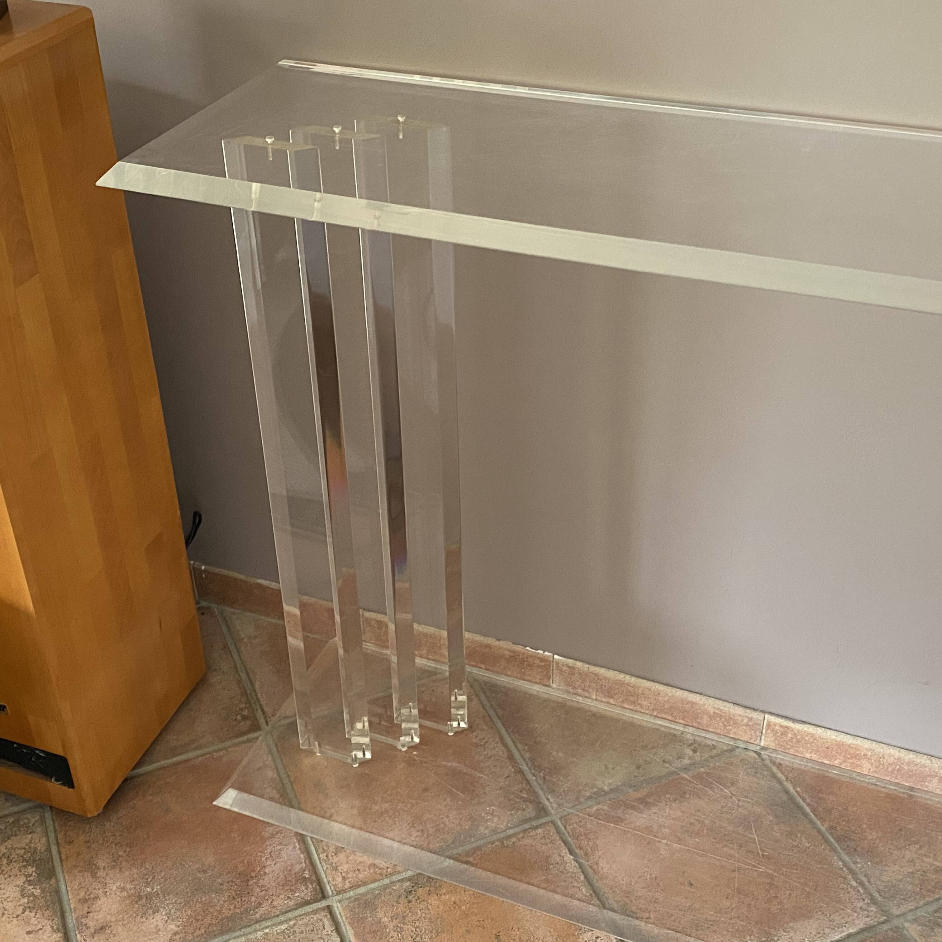 Console Cinétique Marais International. 1980. Plexiglas.