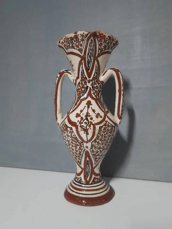 Antique Moroccan Safi vase - Maghreb folk art - brown amphora