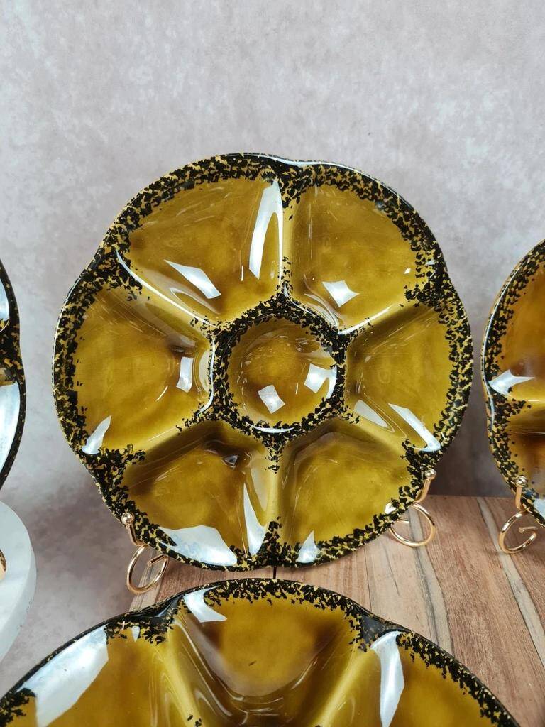 Set of 8 Gien oyster plates, magnificent vintage service.