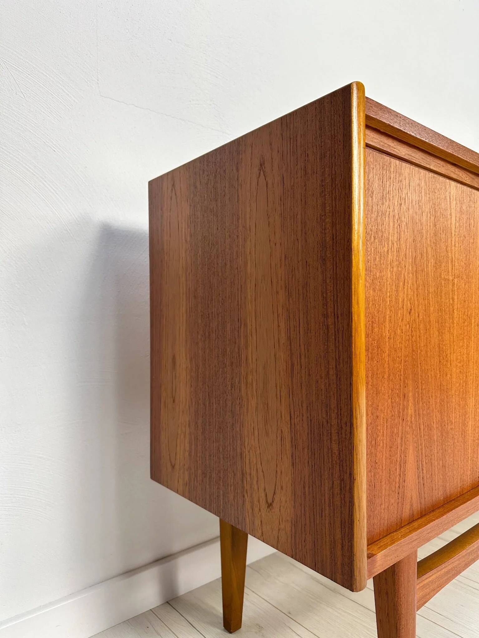 1960s Vintage Large Minimalistic Mid-Century Teak Sideboard