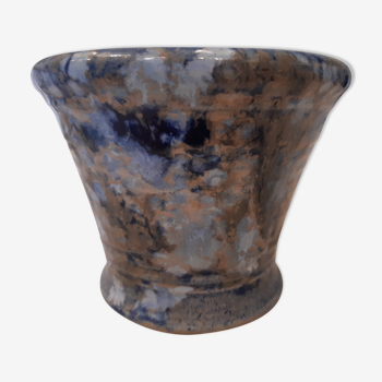 Pot cover, fawn blue and gray décor.