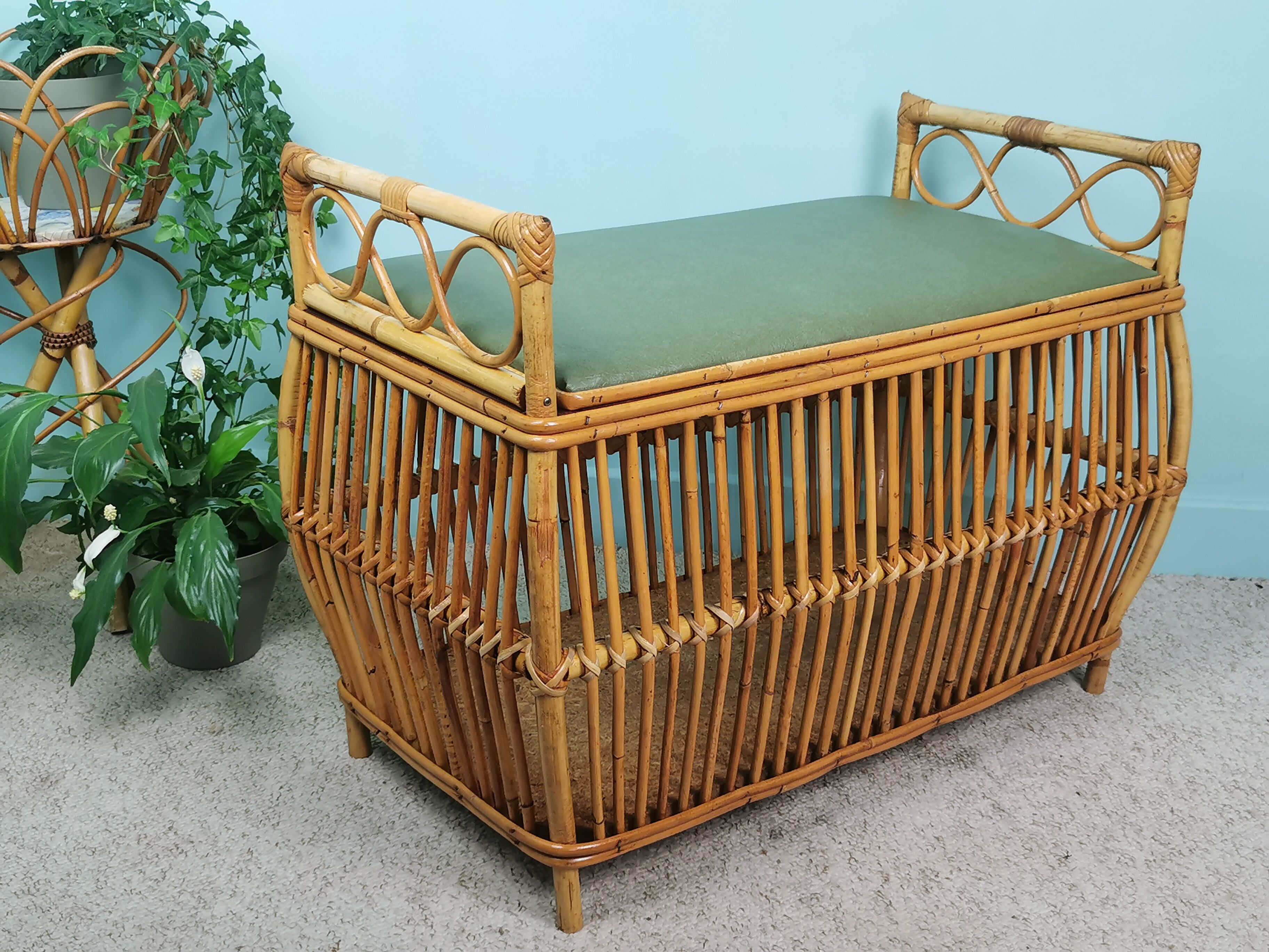 Rattan chest bench 60's