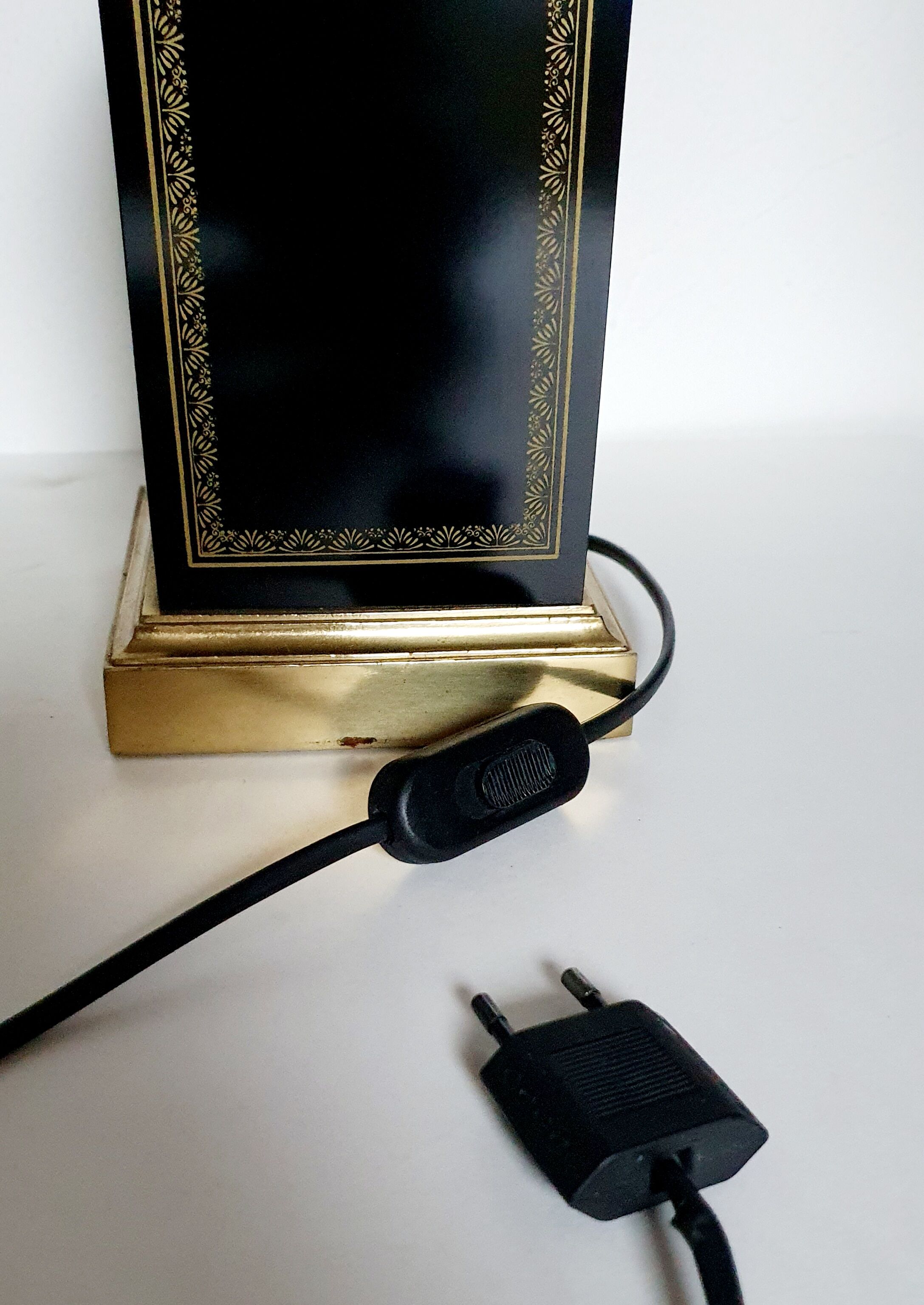 Table lamp stand