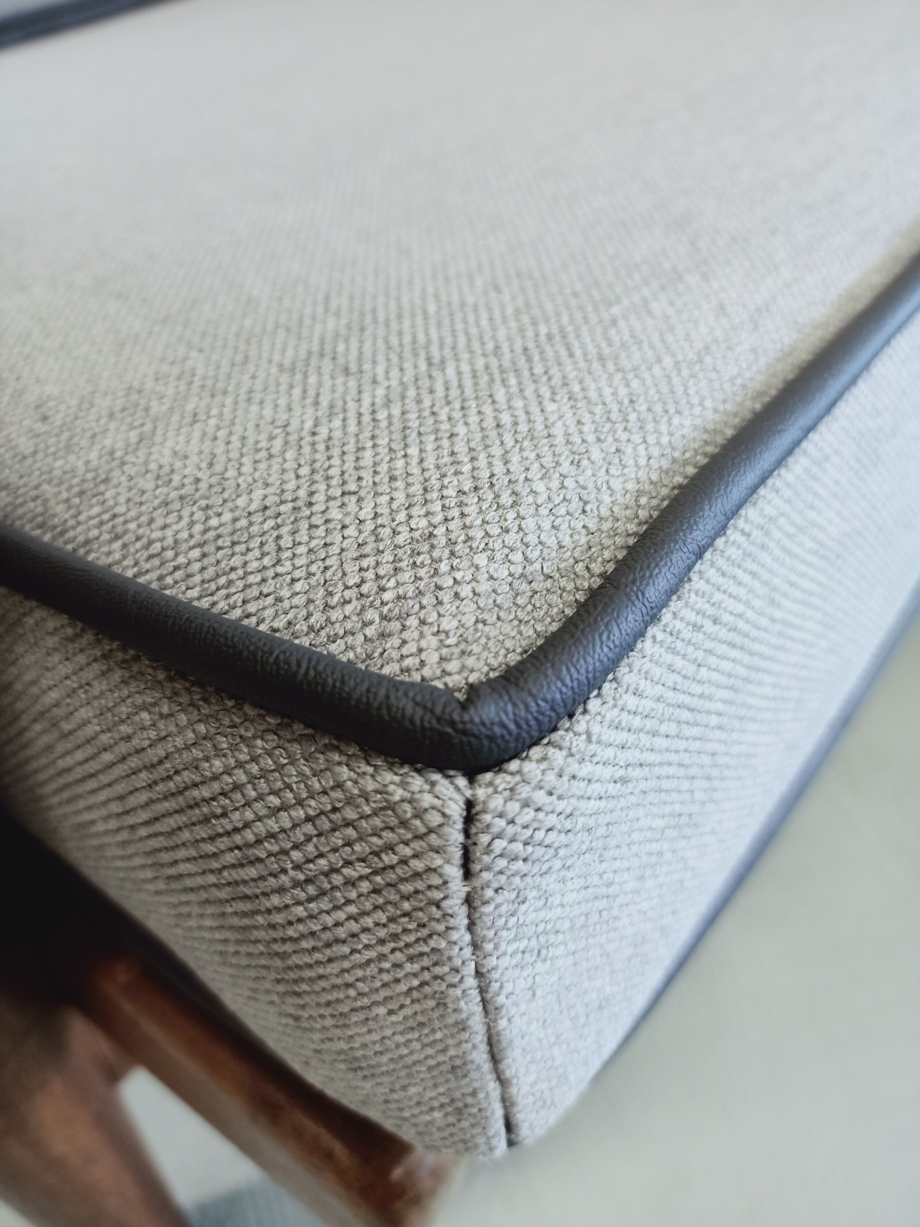 Paire de fauteuils en teck des années 1960, design hollandais