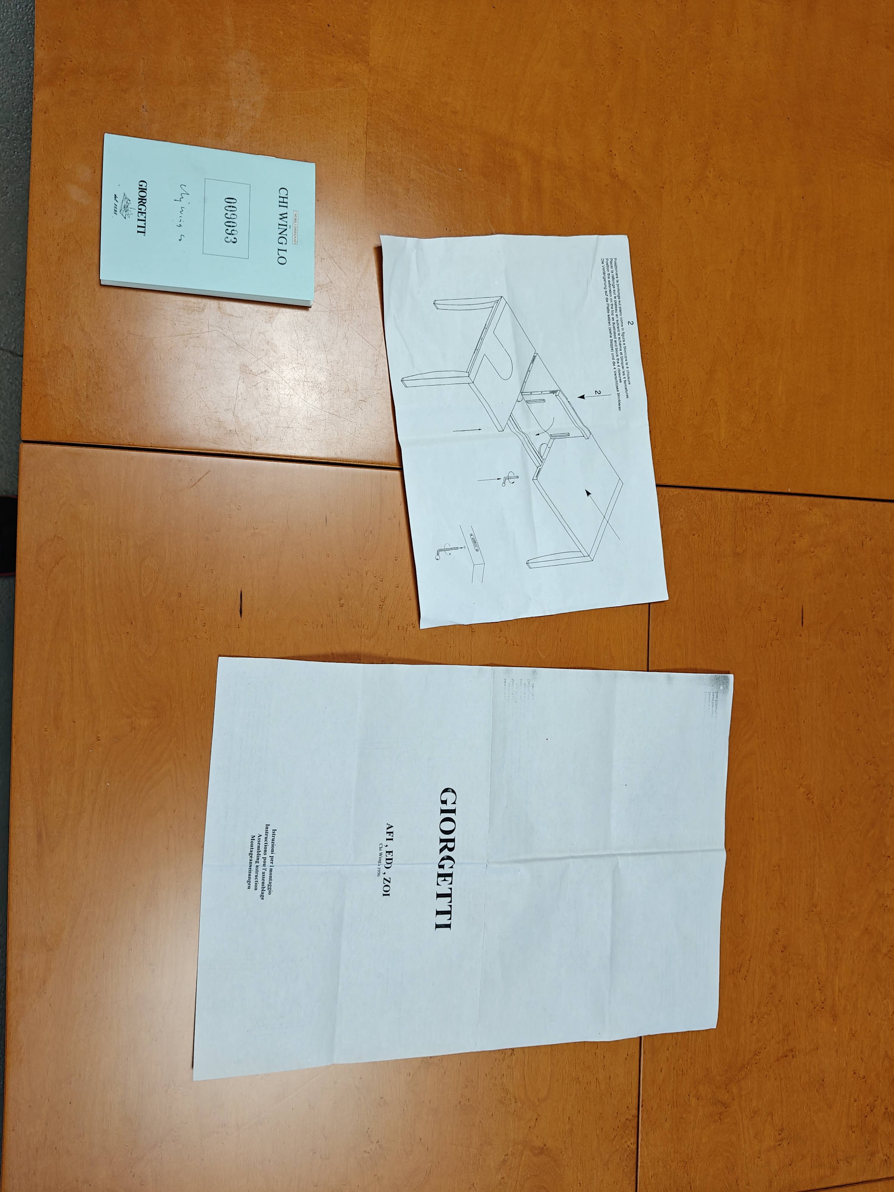 Extendable Dining table by Chi Wing Lo for Giorgetti, Italy