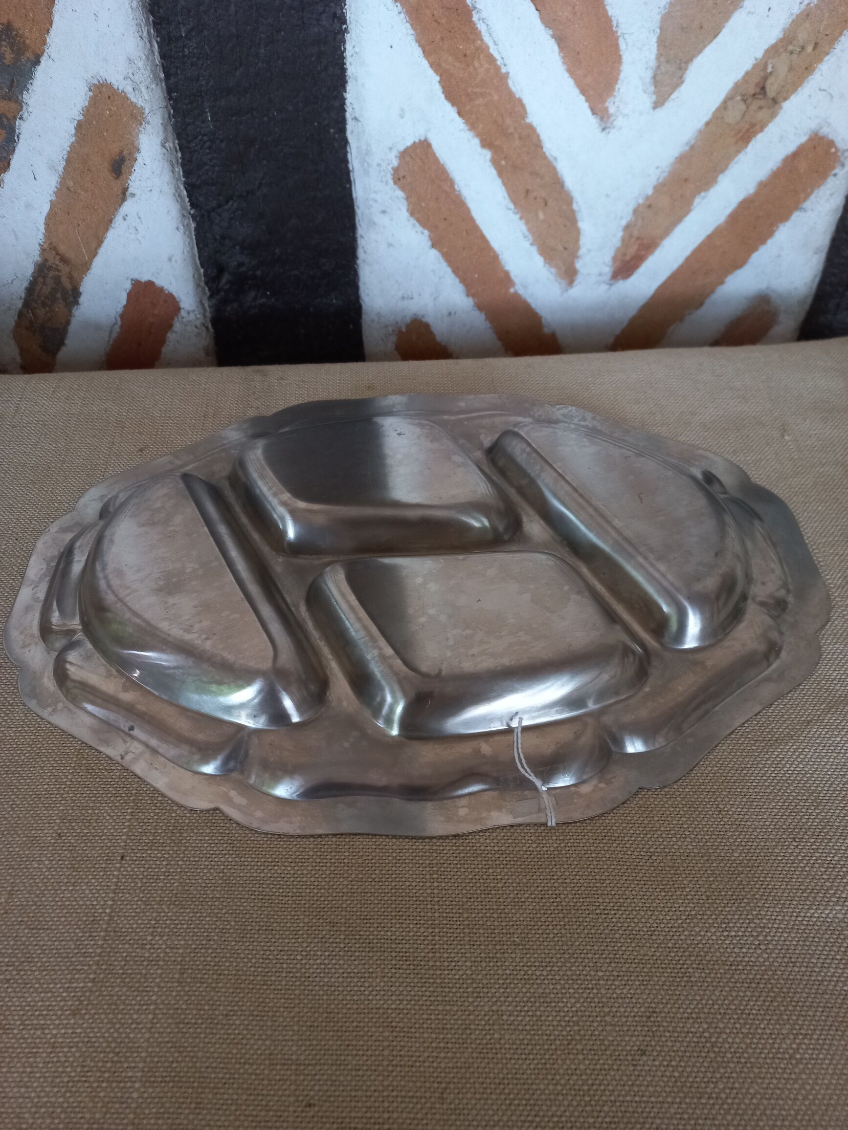 Stainless steel oval dish with compartments