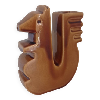 Squirrel advertising pitcher