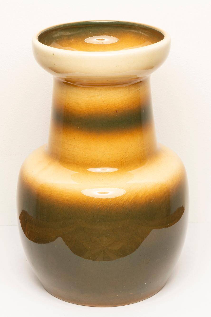 Beige ceramic pot mid-century - Poland, 1960s