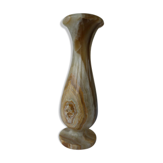 Vase in onyx