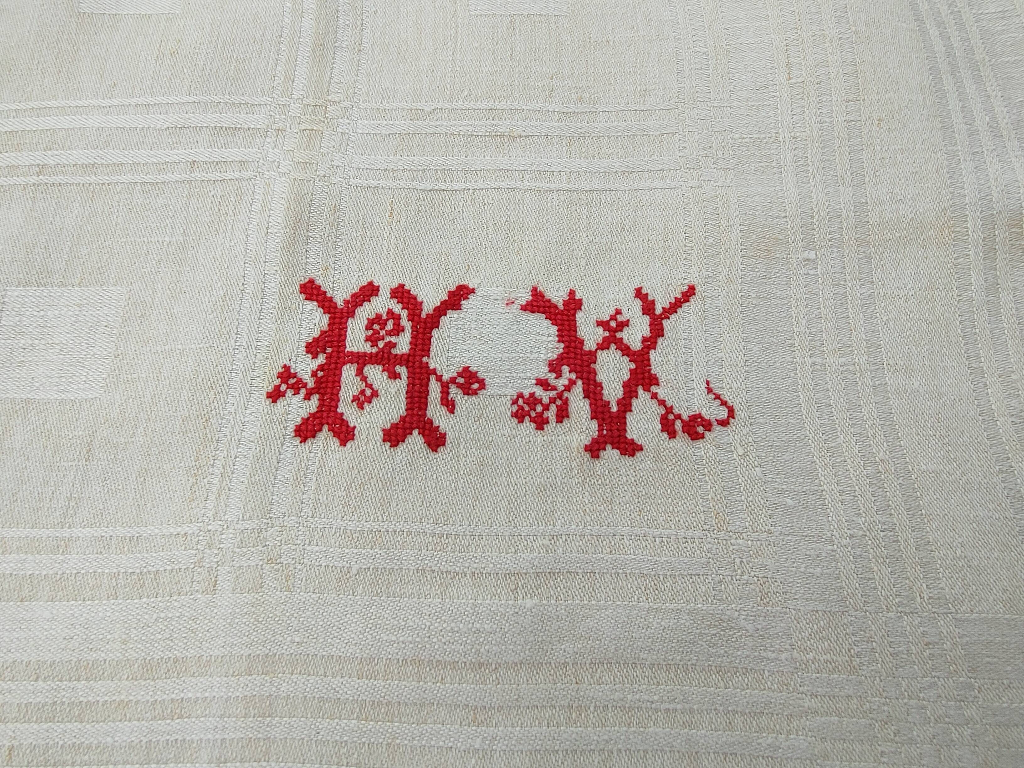 6 large towels or tea towels, damask linen Old linen never used
