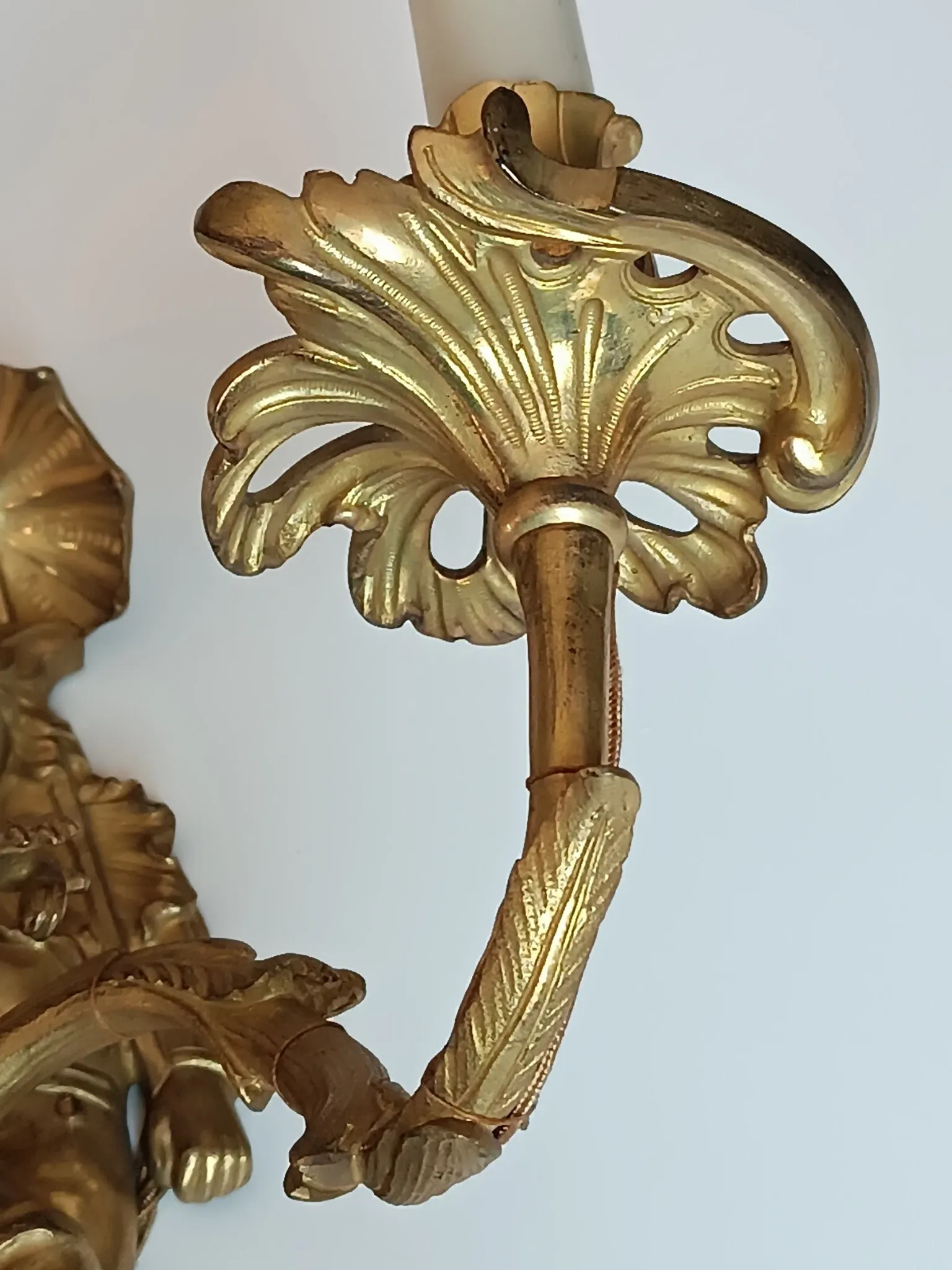 Paire d'appliques style Régence en bronze doré