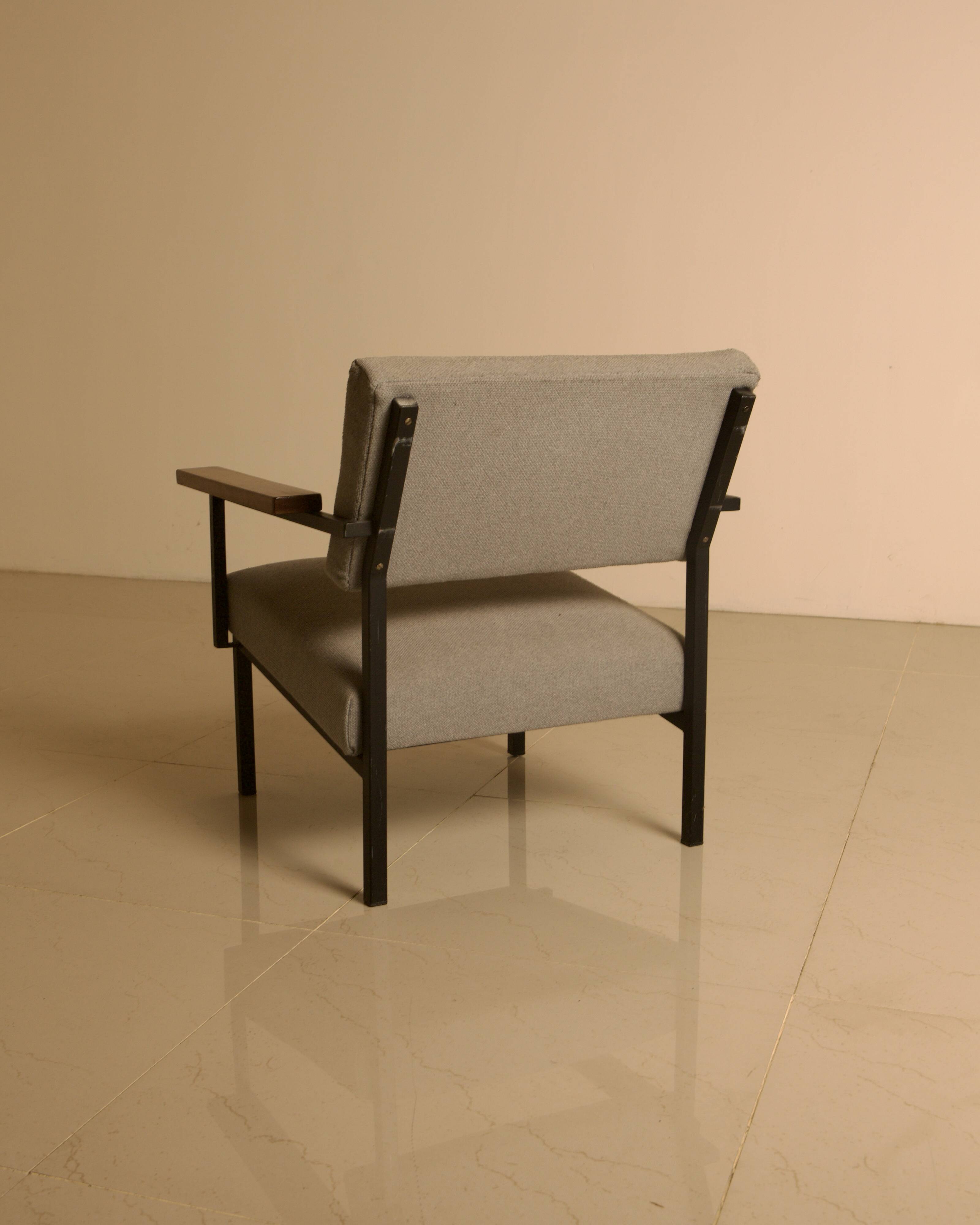 Grey fabric and wood lounge chair by Gijs van der Sluis from the 60s.