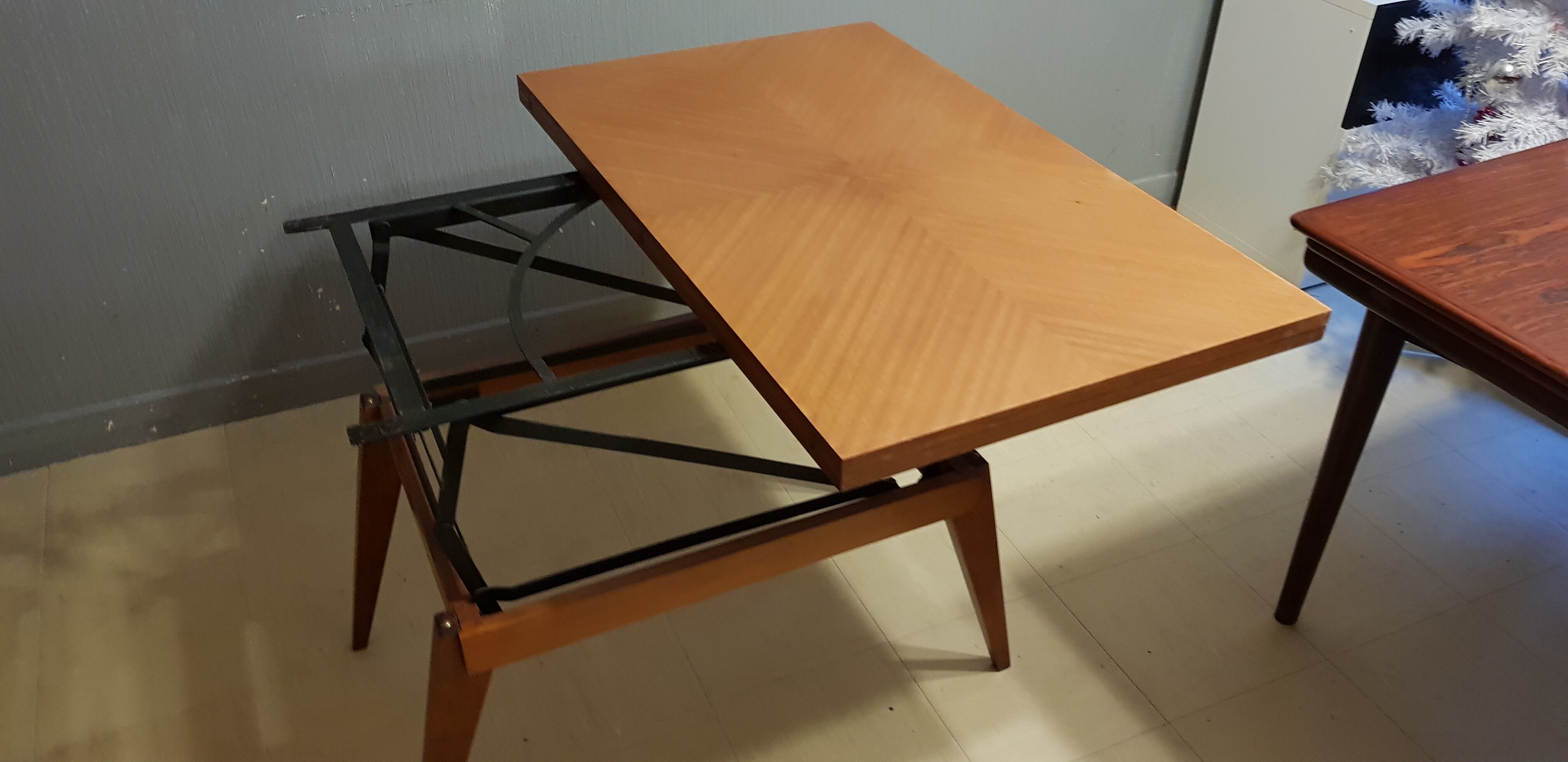 Table "junior revelation" Albert Ducrot for Ducal 1950