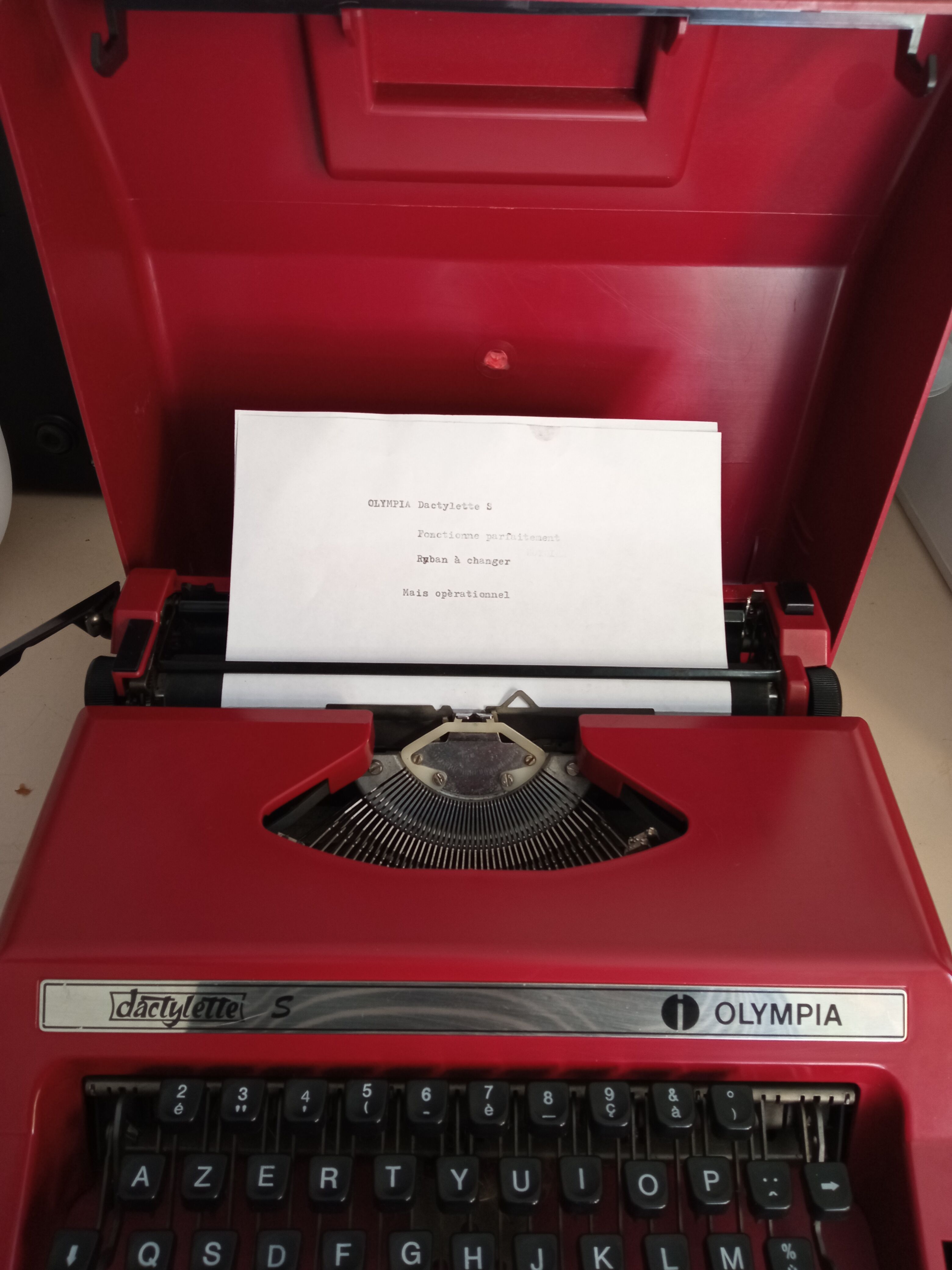 Typewriter Olympia Dactylette S Grenat