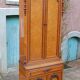 Napoleon III two-body buffet in mottled maple from the 19th century.