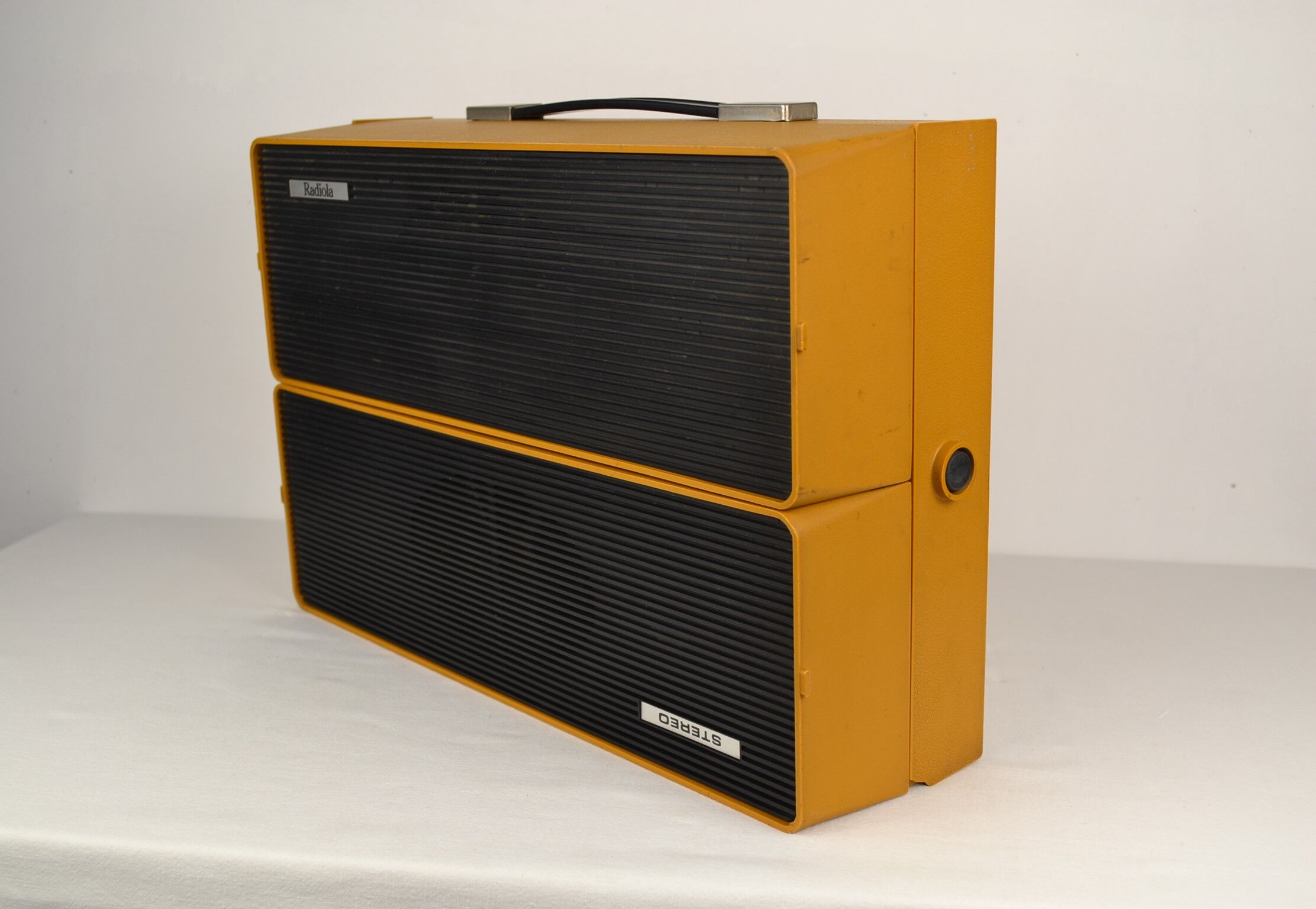 Radiola 603 vintage record player 70s