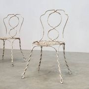 Ensemble de deux chaises de jardin sculpturales françaises