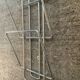 Range vinyles mural vintage en inox