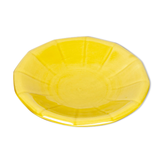 Round flat sarregumines yellow