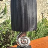 Snail lamp