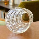 Glass vase with diamond point and spiral decoration