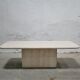 Table basse vintage en travertin