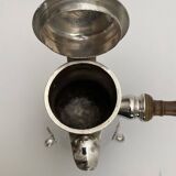 Tripod chocolate jug in silver from the 18th century Farmers General 378 grams