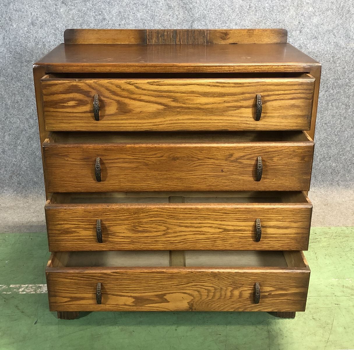 Commode anglaise Art déco en chêne