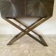 Cabinet bar contemporain en marqueterie de paille et laiton massif