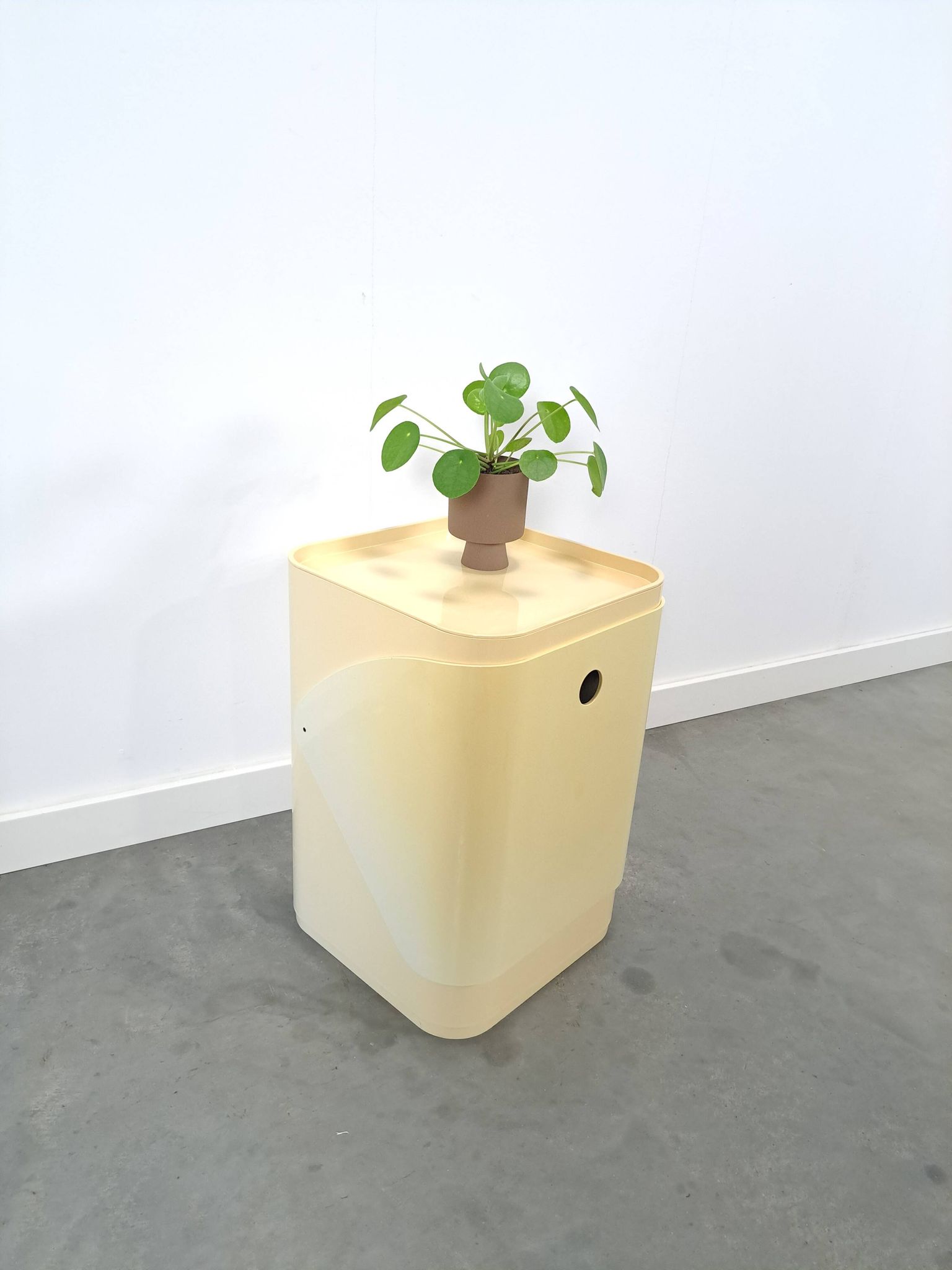Kunststof design opbergmand wasmand Kartell, Anna Castelli Italy