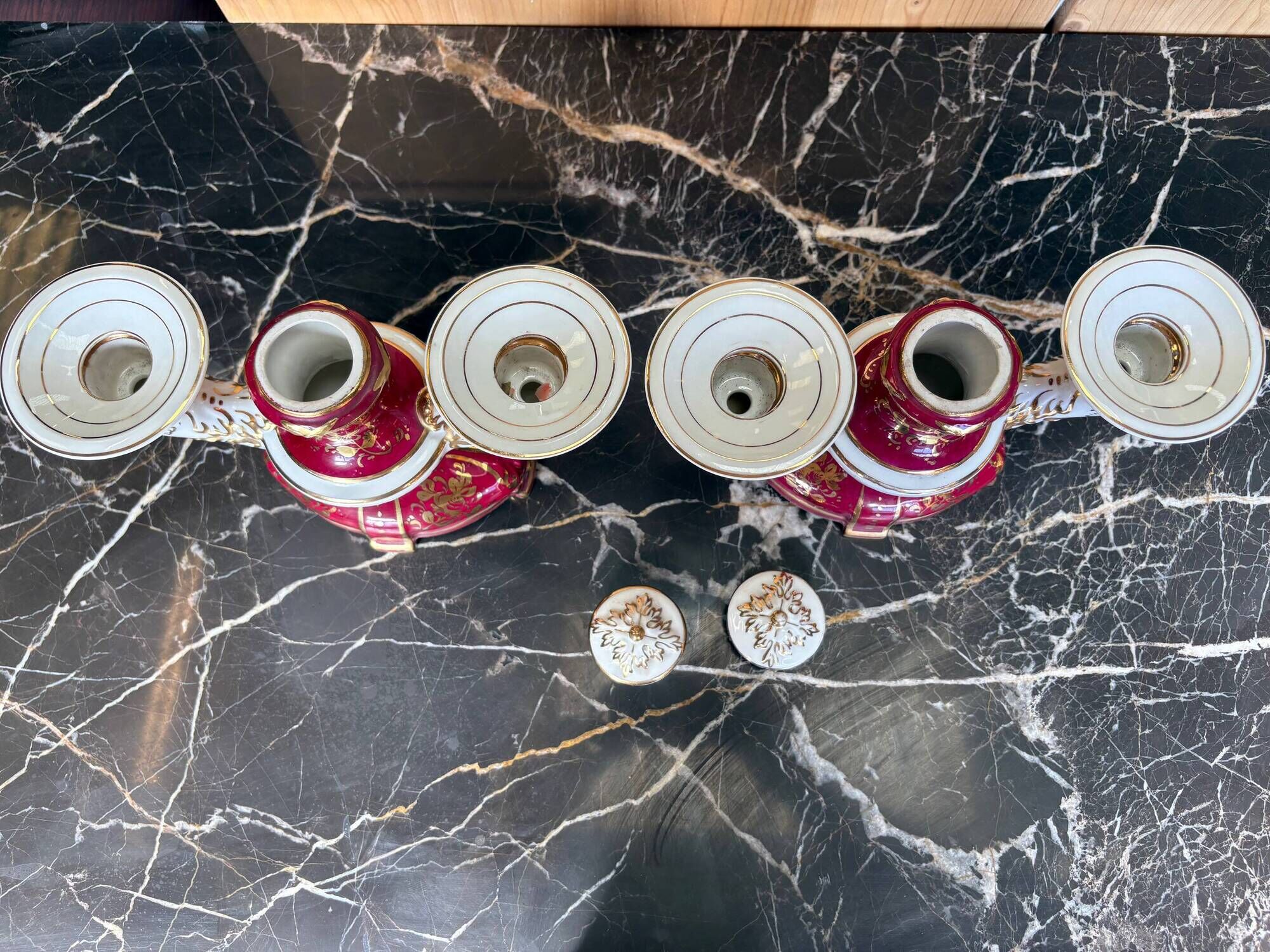 Pair of Limoges porcelain candlesticks with hand-decorated decoration – red and gold
