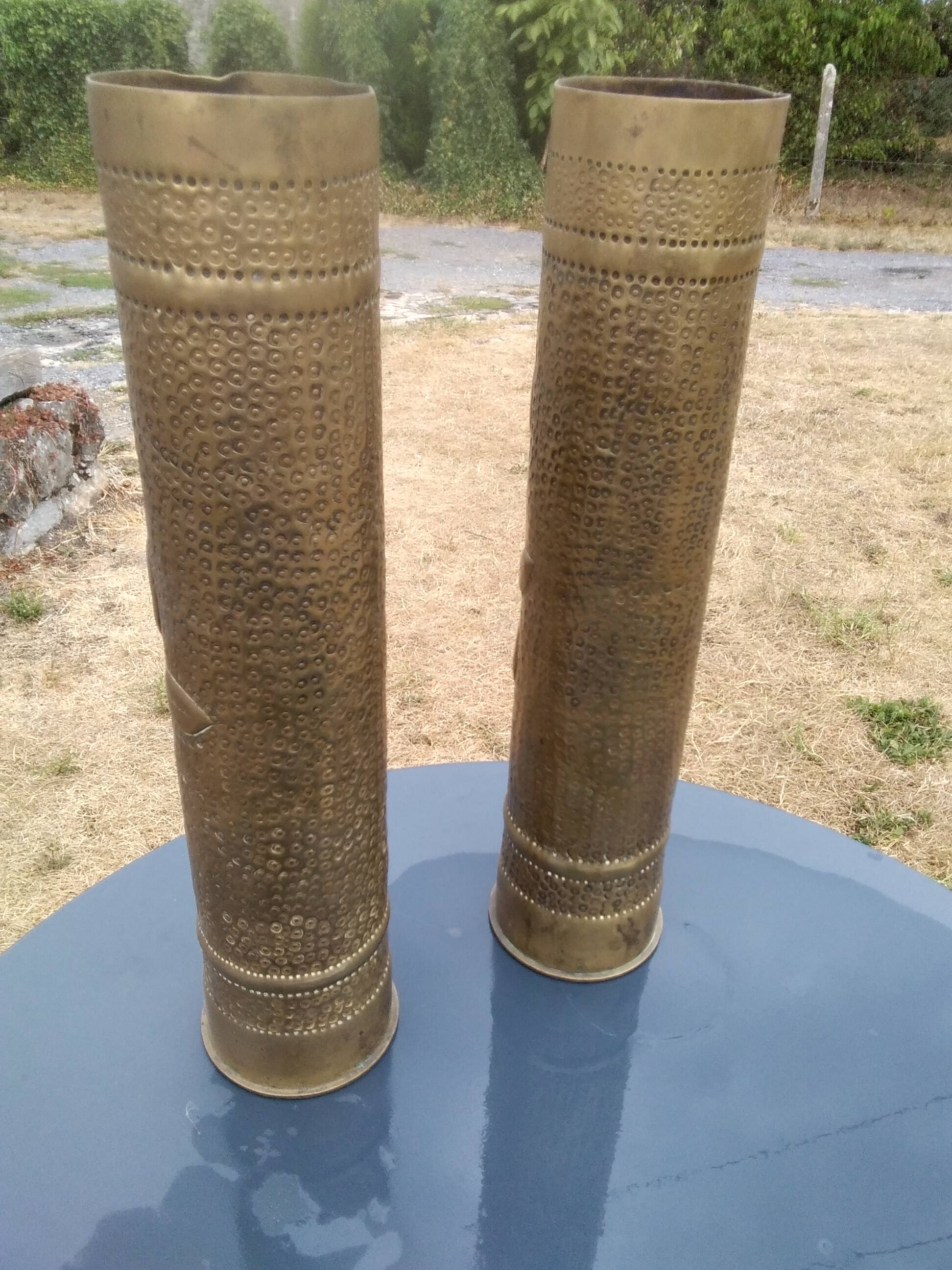Ancient obus vases