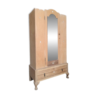 Armoire anglaise