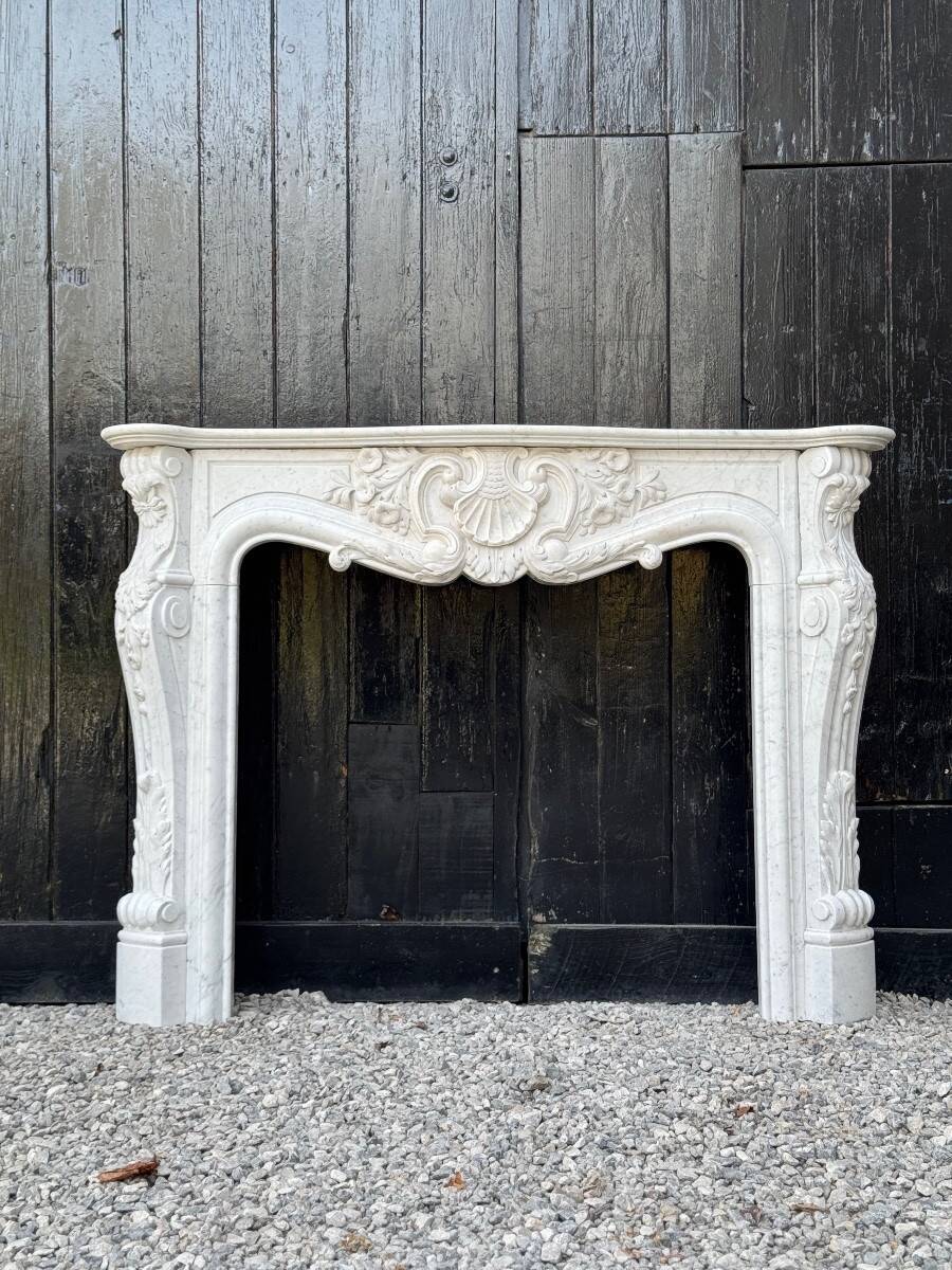 Louis XV Style Fireplace in Carrara Marble, Circa 1980
