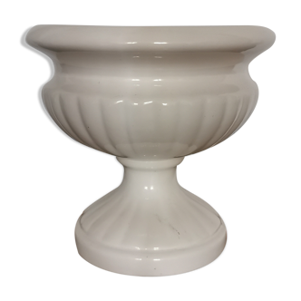 Cream white ceramic pot