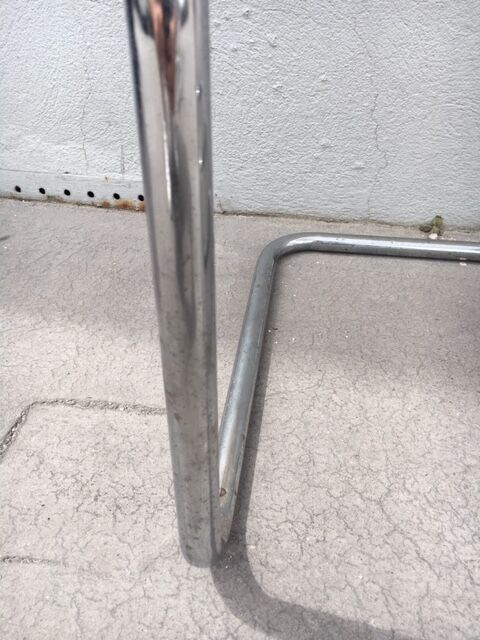 B32 chairs by Marcel Breuer