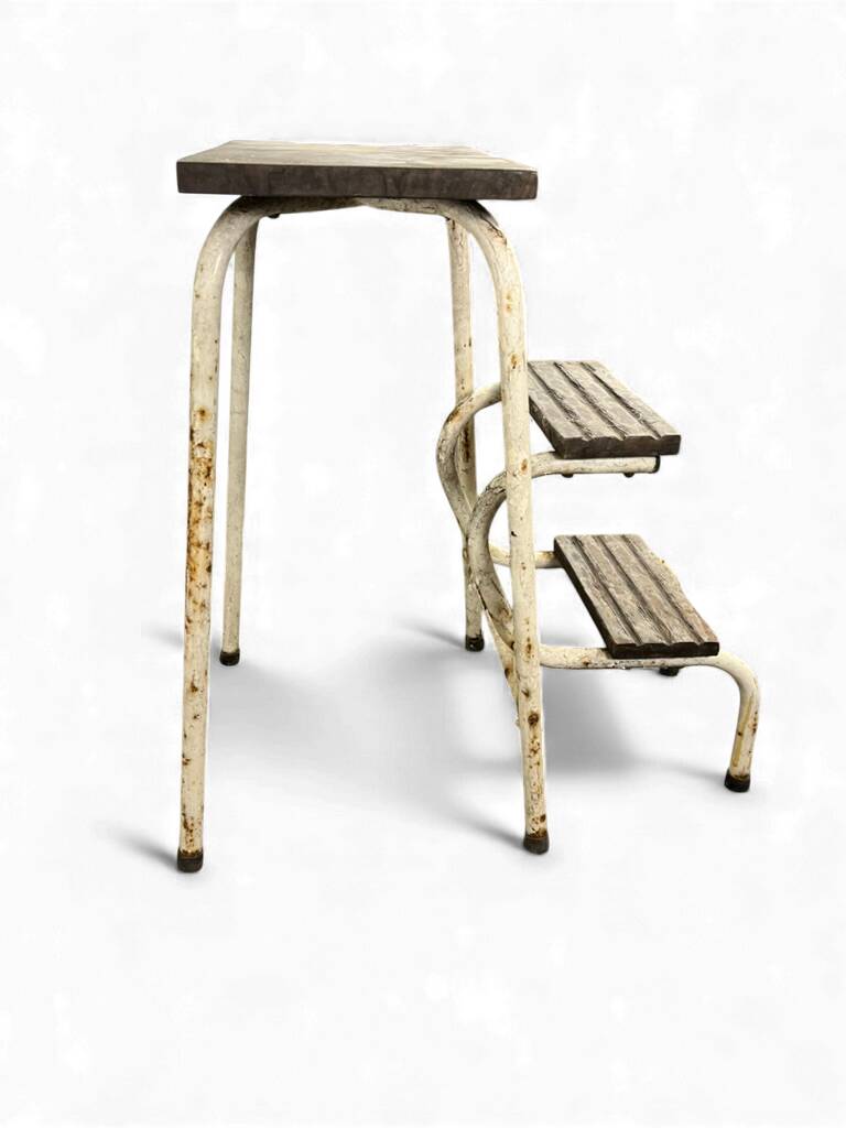 Vintage folding stool/kitchen step stool/ladder