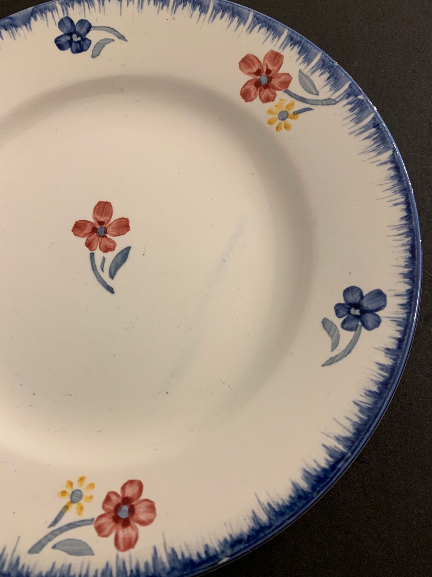 Lot de 6 assiettes plates Digoin Sarreguemines, modèle Mary Lou