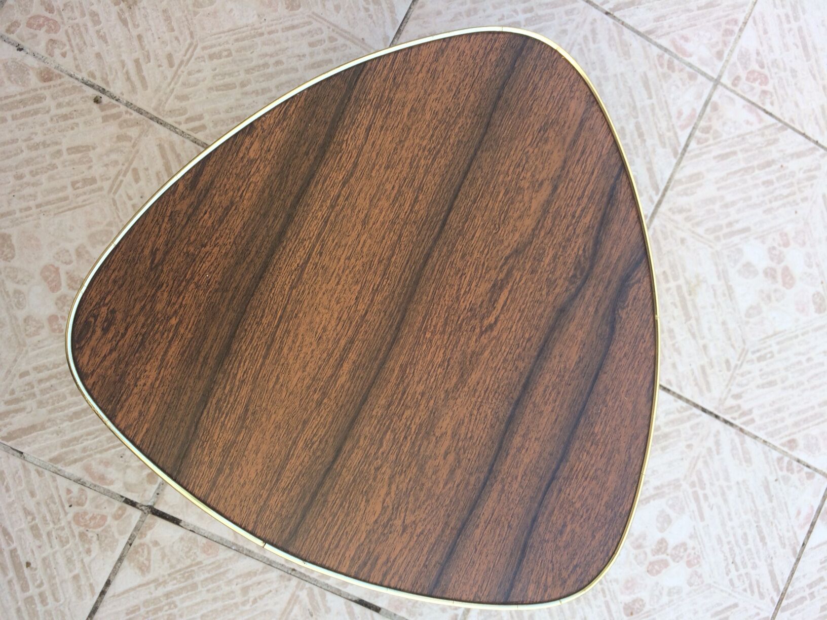 Side table in formica 60/70